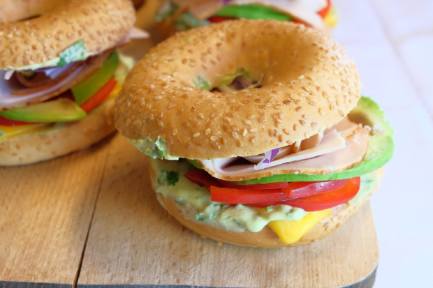  grilled onion & cheddar bagel